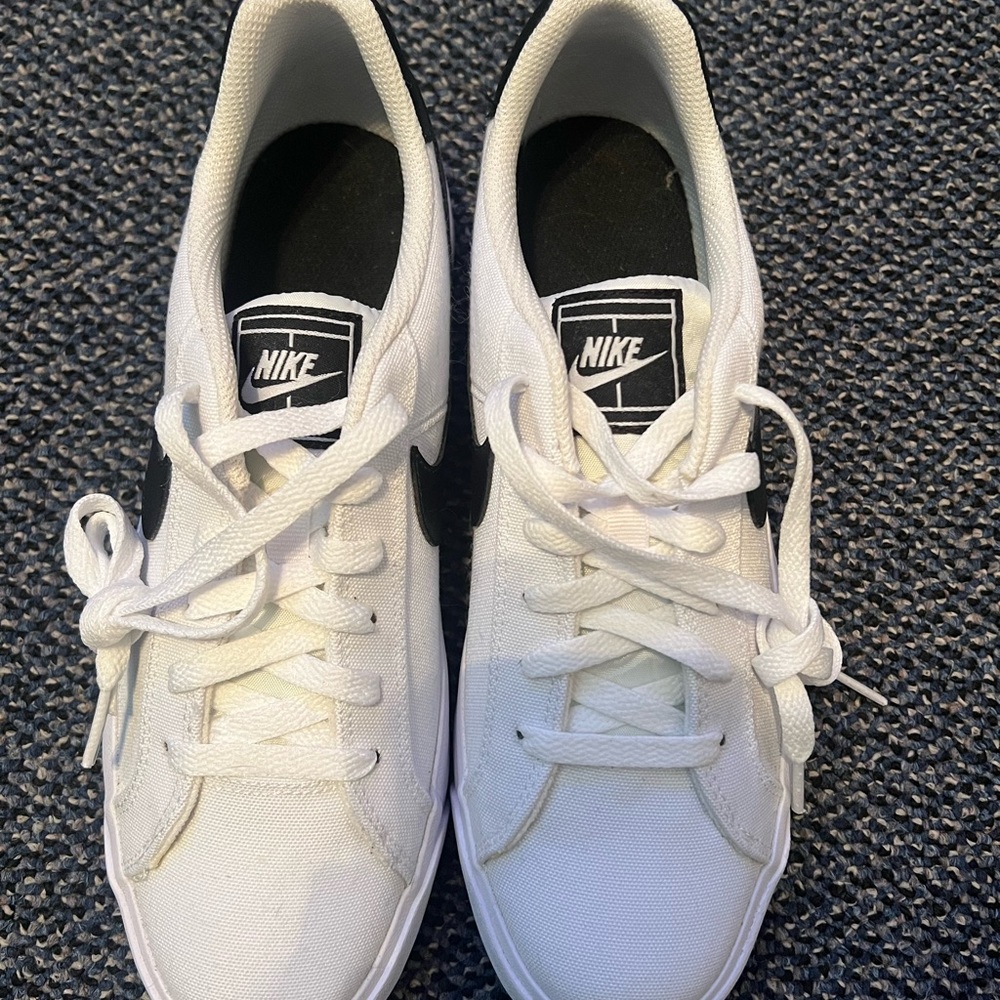 Brand new, never worn Canvas Nike female sneakers